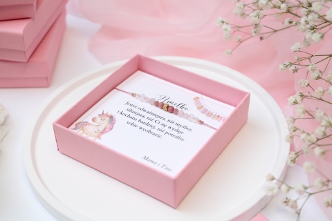 Zestaw prezentowy dla Dziecka bransoletka Peony z dedykacją